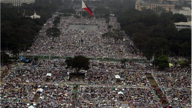 Why did 6 million people attend the Pope Francis ceremony in the Philippines ?